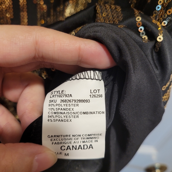 Le Chateau black top with gold sequins (US Medium) New with tags! - Picture 7 of 8